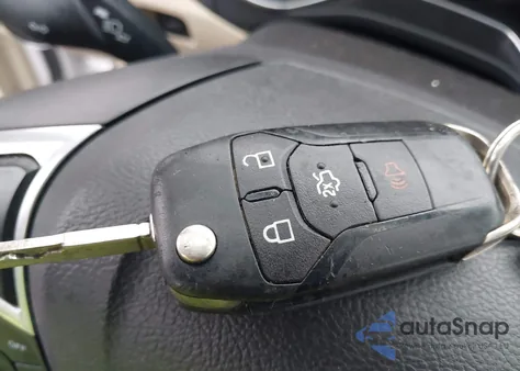 2015 Ford Fusion Se z USA, uszkodzony, nr VIN 3FA6P0HD1FR217763